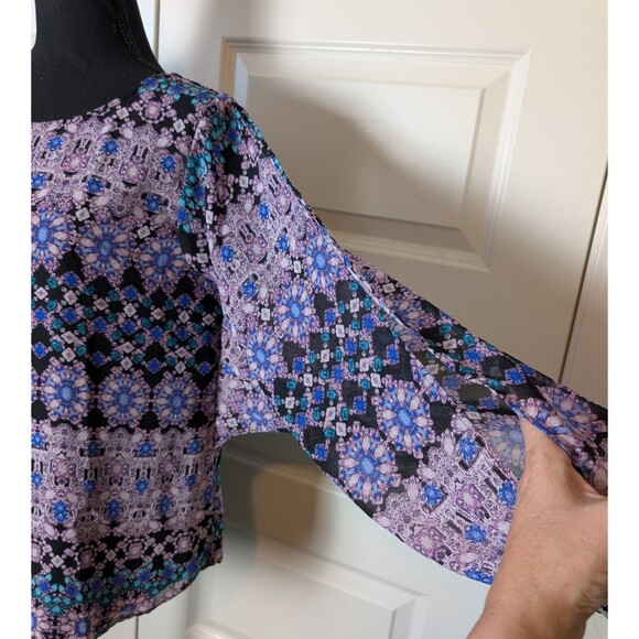 Jennifer Lopez Size M Blouse Geometric Slit Sleeves Jeweled Boho Chic Flowy - Picture 7 of 9